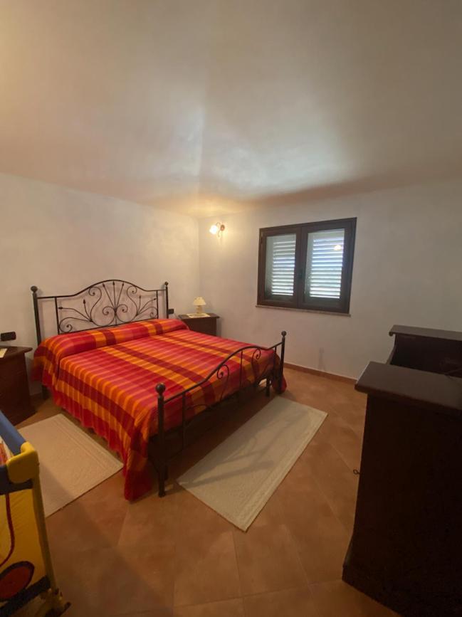 Villa Marras กัลเตลลิ ภายนอก รูปภาพ